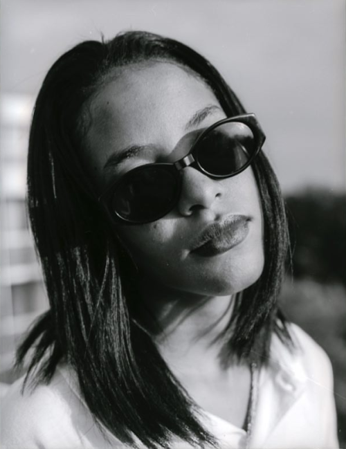 90shiphopraprnb - Aaliyah photographed by Eddie Otchere,...