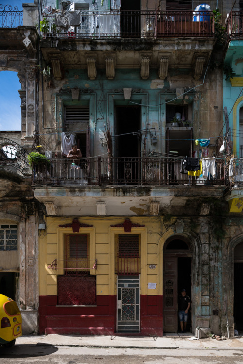 cubanarchitecturetoday - Havana, Cuba, 2018© Jet...