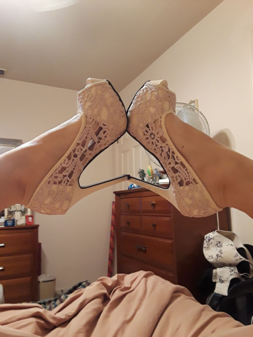 biggirlloverforever - kinkyfreakycouple - Boo’s new shoes...