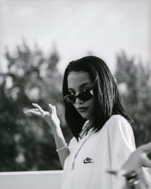 90shiphopraprnb - Aaliyah photographed by Eddie Otchere, 1994.