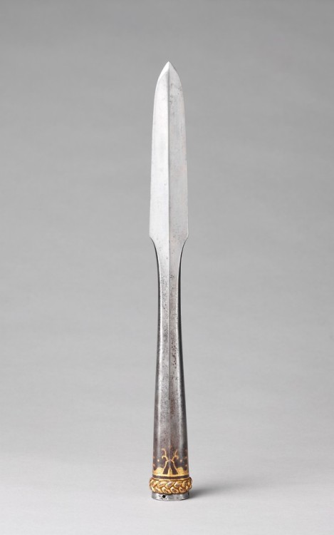 met-armsarmor - Spearhead and Storage Case (清 矛頭)Rogers Fund,...