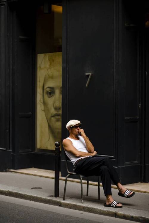 norsis - Only in Paris… Contemplating the beauty of lifeCredit -...
