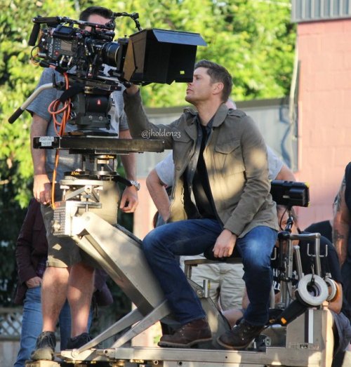 acklesforlife:Jensen Ackles filming 13x03 on the set of...