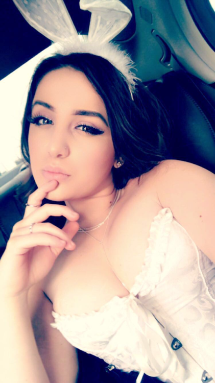 goddess-mariee:I’m new to this so please be nice! Message me...