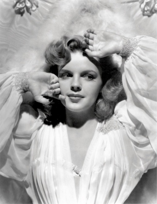 summers-in-hollywood - Judy Garland, 1943