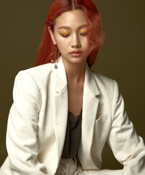 koreanmodel:Jung Ho Yeon by Kim Hee Jun for Singles Korea Sept...