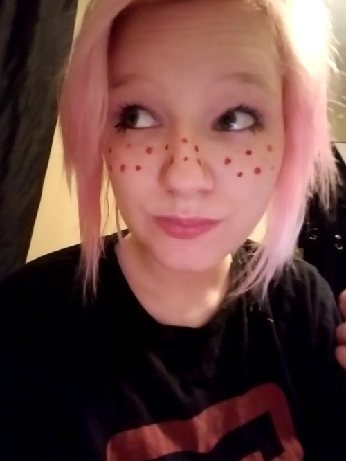 Playing in makeup ^.^ #abdl #ddlg #kittenplay #youtuber