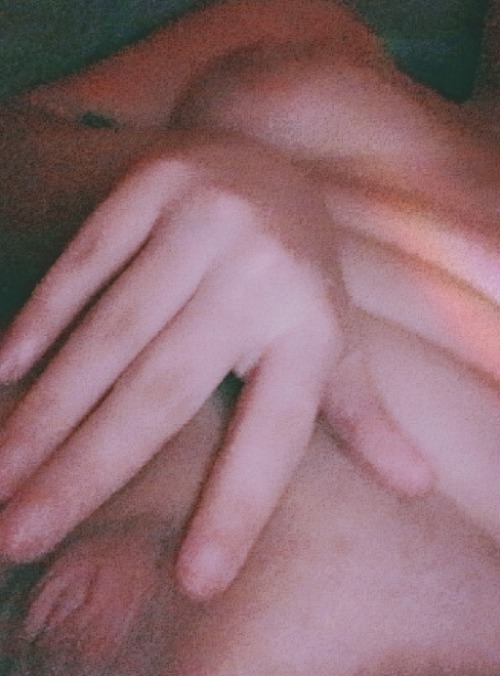 dramaminebaby - artsy nudes have made a return since y’all liked...