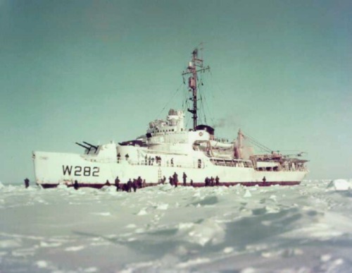 enrique262 - Wind-class armed icebreaker of the United States...