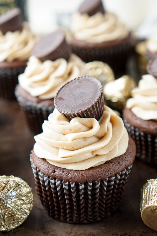 guardians-of-the-food - Cookie Butter Chocolate Cupcakes