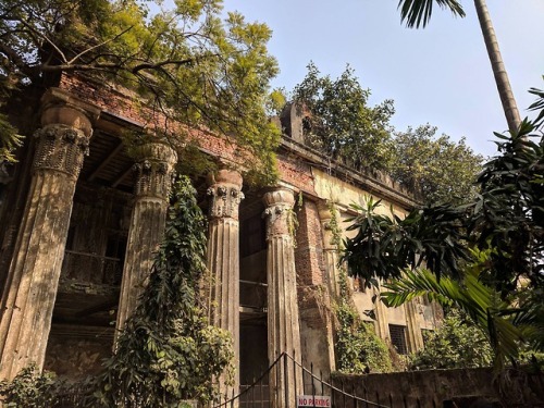 abandonedandurbex - Abandoned Basu Bati mansion in Kolkata. [4048...