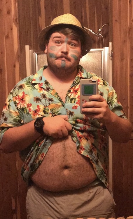 kookydad - requested tummy pic, mind the face paint i’m a summer...