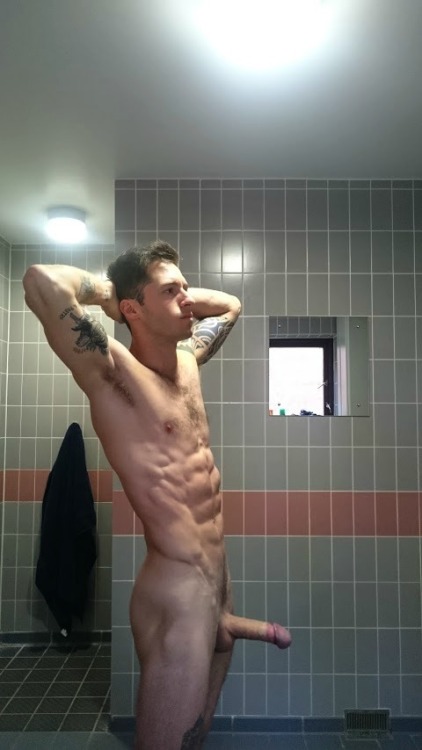 brosinpublic - the only words i have is fucking HOT!Submit me...