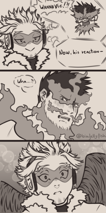 jellyfish-aquarium - …And that was when Hawks noticed his fanboy...