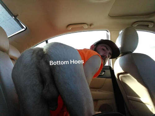 showmeyourholebro - bottomhoes - Met up with this hoe on his...