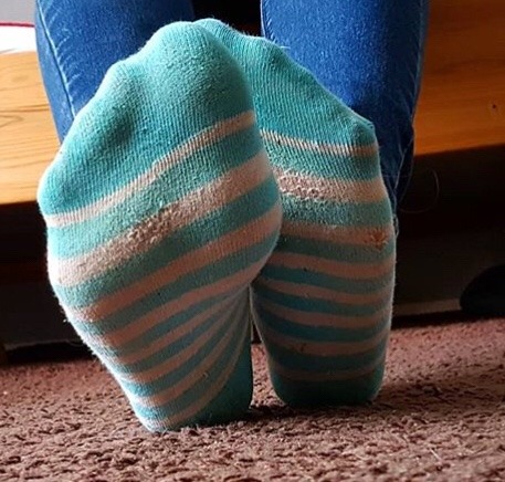 the-female-ankle-sock-luvr - show-us-your-socks-and-feet - I...