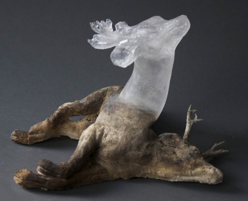 womansart:US artist Christina Bothwell creates sculptures...