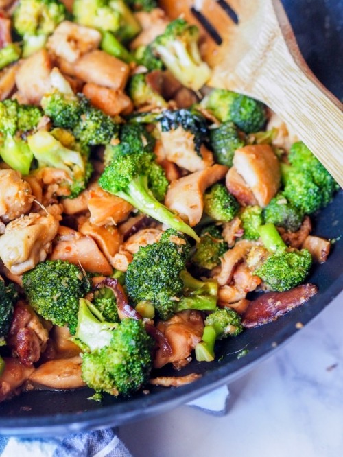 guardians-of-the-food - 30 Min broccoli chicken stir fry makes for...
