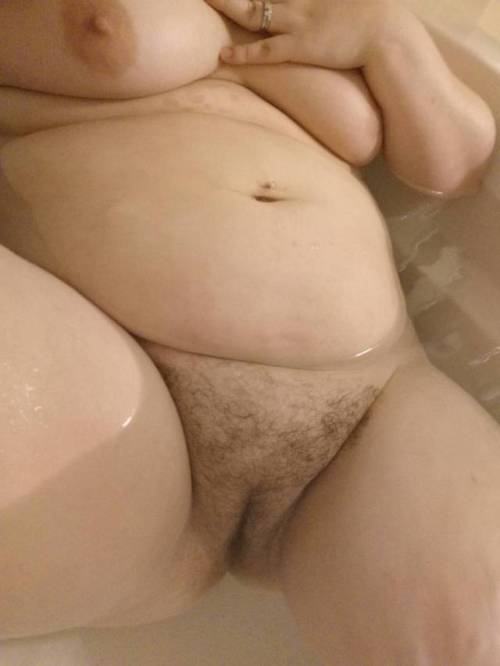 slutwifeforyourpleasure - Bath time fun, feel free to share!mmmmm