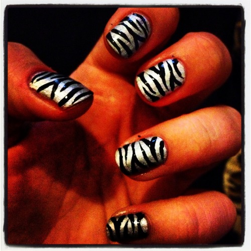 zebra print nails on Tumblr