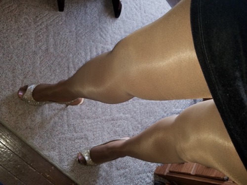 Very sexy pantyhose legs