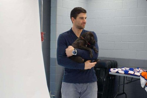 hockeyplayerswithpets - John Tavares with a puppy from the North...