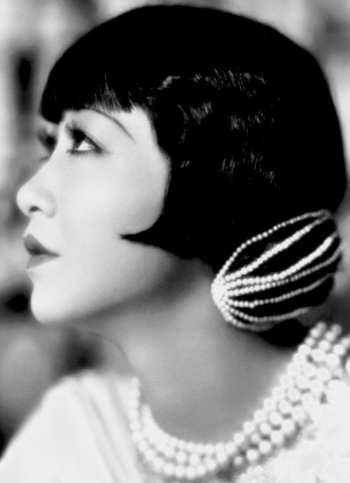 summers-in-hollywood - Anna May Wong in profile