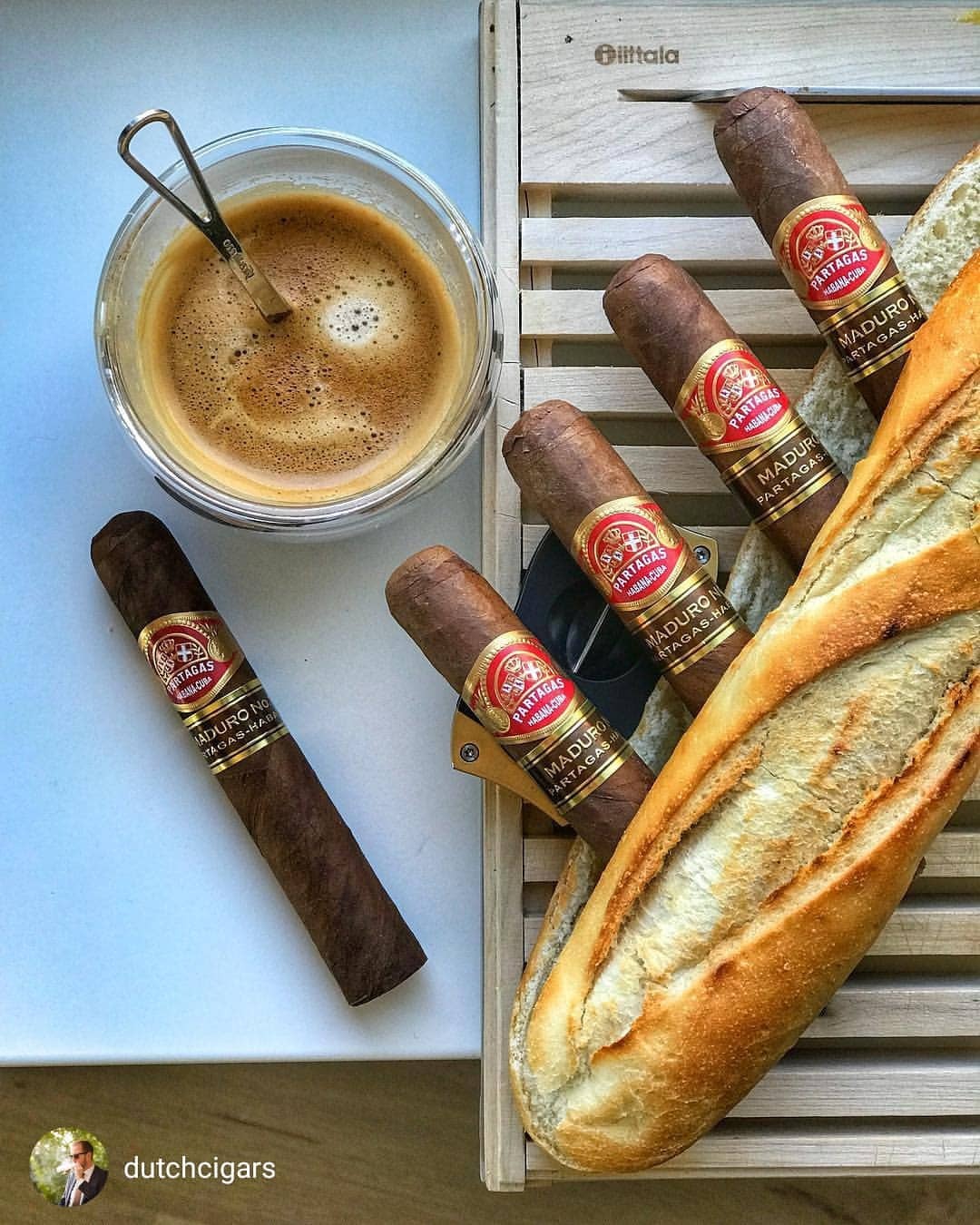 Breakfast for champs!!
🔥💨☕
📸 : @dutchcigars
Like 👍, Repost 🔃, Tag 🔖 Follow 👣 Us & Subscribe ✍ on👇:
Www.Facebook.Com/CigarsAndWhiskeys
Www.Flipboard.Com/@CigarsWhiskeys
Www.CigarsAndWhiskeys.Tumblr.Com
#Cigar #Cigars #Botl #Sotl #BrothersOfTheLeaf...