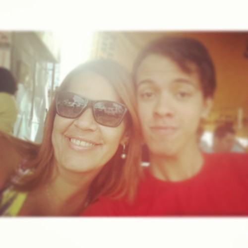 Hey mom. #Mother #Me #Selfie #WeirdFace #Sunglasses #Smile...