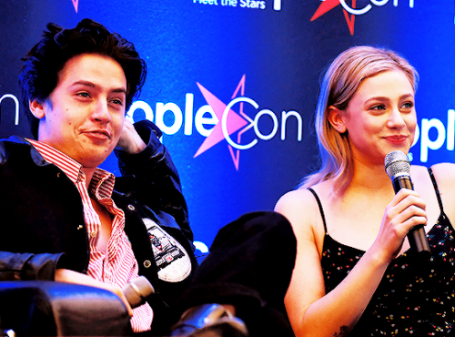 itsnotoktohit - sprouseharts - Lili Reinhart and Cole Sprouse...
