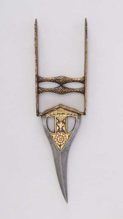 met-armsarmor - Dagger (Katar), Arms and ArmorBequest of George...
