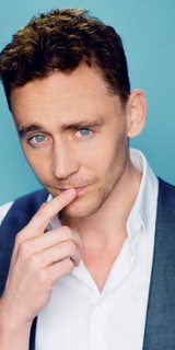 Tom Hiddleston Tumblr_p1bttdMKfX1wepxsmo5_250