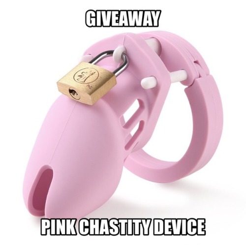 mistress-victoria-love:For the new year, I’m giving away 3...