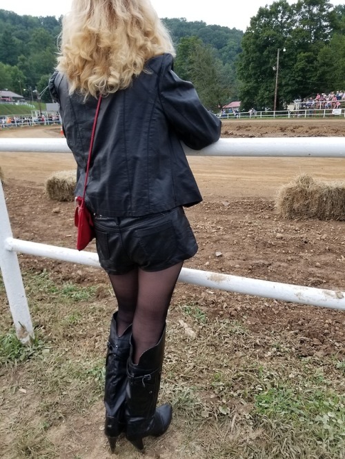 Cockteasing at the race track, and the destruction after!!