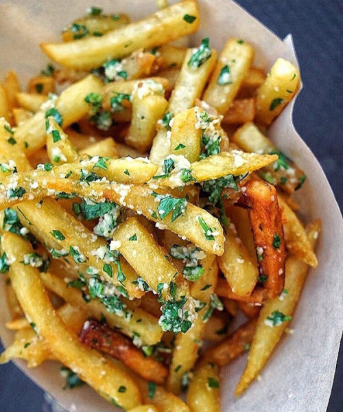 daily-deliciousness:Parmesan truffle fries