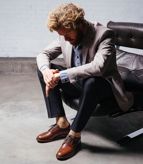 GET YOURSELF SOME DRESS SHOES - Another look at the beautiful...