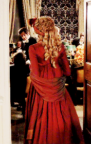 enyses - costume appreciation - Caroline’s blood orange London Look...