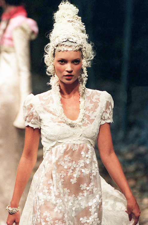 mabellonghetti - Kate Moss at Givenchy Couture, Fall 1996