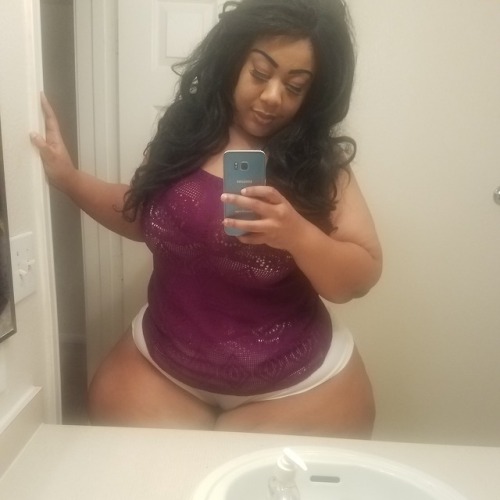 shesablessing63 - My big hips don’t lie 80 inchesSofa Smasher!!!