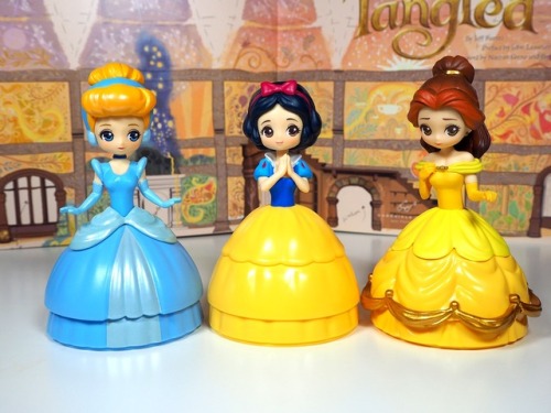 constable-frozen - Capchara Heroine Doll -Cinderella, Belle,...
