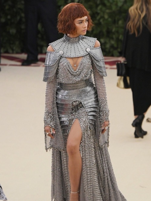 fancifullybookish - My favorite looks from the Met Gala 2018 -...