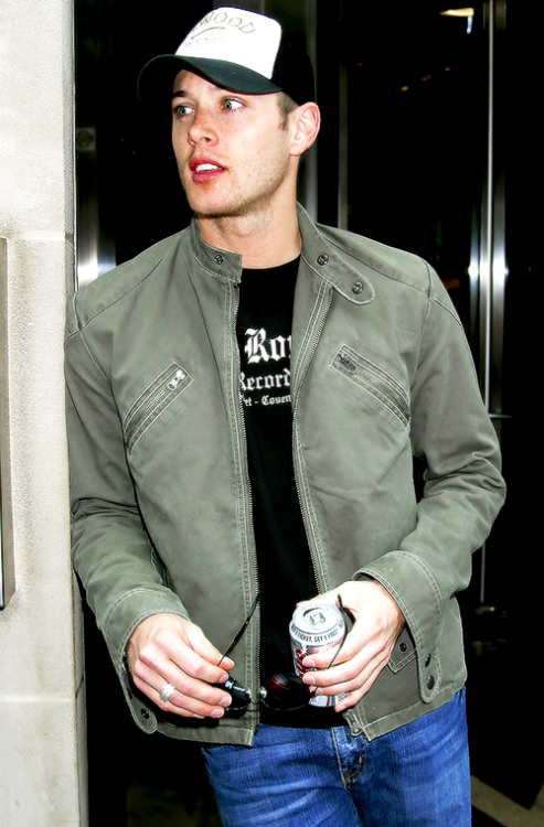 justjensenanddean - Jensen Ackles | WB Talent Out and About New...