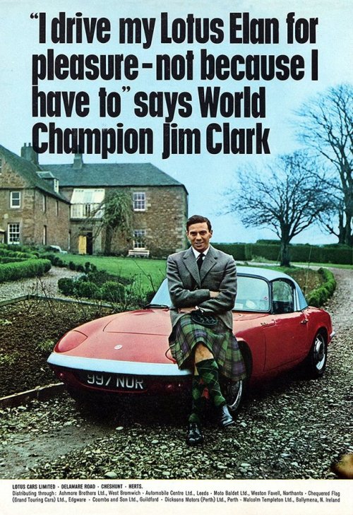 themaninthegreenshirt - Jim Clark drives a Lotus Elan