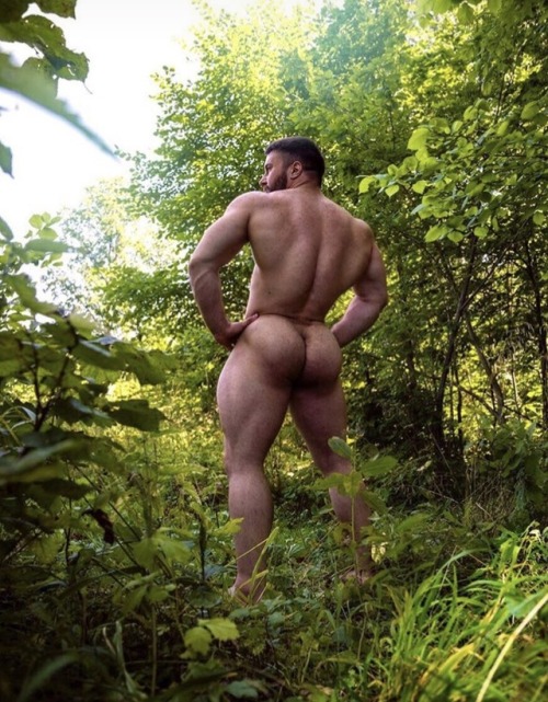 supermusclegeek10 - masculine-man-meat - Phat built booties are...
