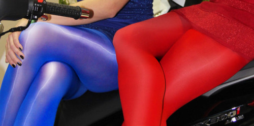 hexthings - the world is full of colorPantyhose doesn’t get...