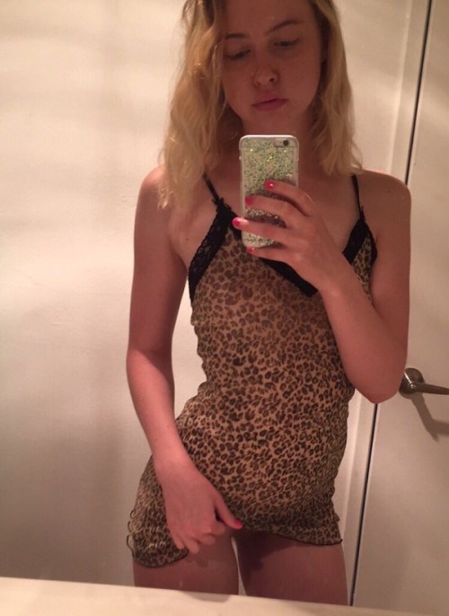 sexyslts2 - dumbsltsxpose6 - sluts-selfies - Elise Jones from...