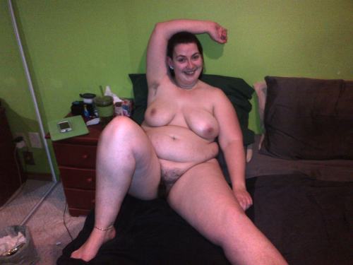 wetmedown:natural-sexy-women:My sexy, fat and hairy...