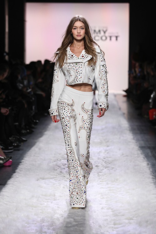 hadidfashion - Gigi Hadid walking for Jeremy Scott fashion show,...
