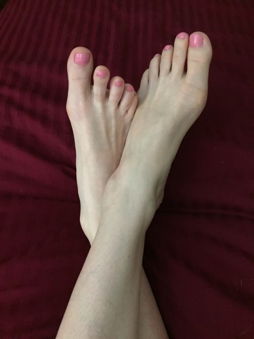 ts-molly-taylor - what’s your excuse for not worshiping my feet...
