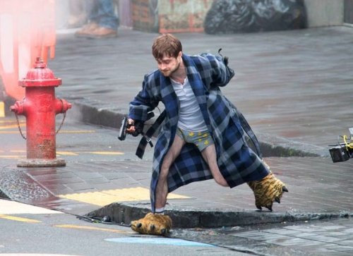 hailtostjames - ruinedchildhood - Daniel Radcliffe on set of Guns...